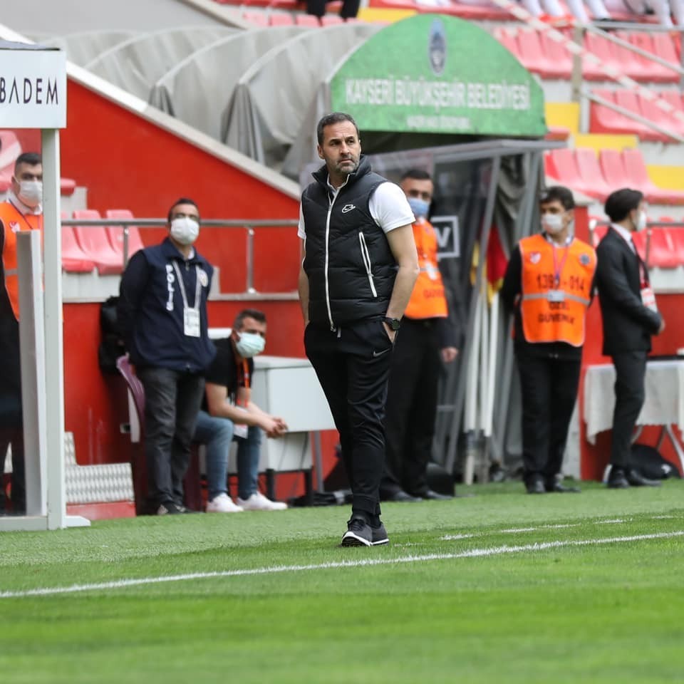 Teknik Direktör Yalçın Koşukavak