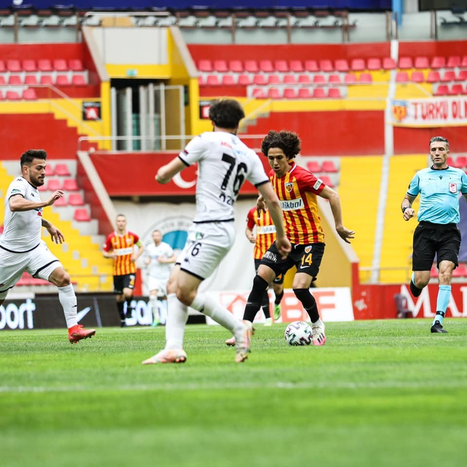 76 Özer Özdemir - 14 Emre Demir -Hakem Özgür Yankaya