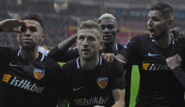 Futbolcuların Maç Sonu Röportajları