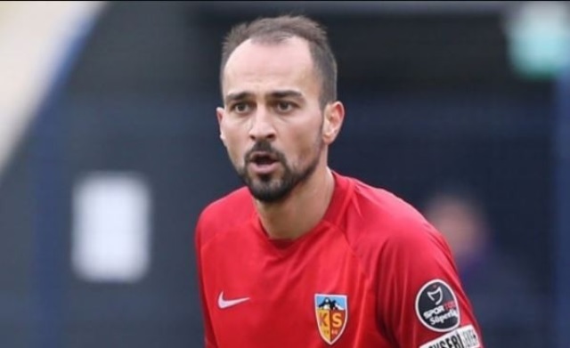 Şamil Çinaz Bursaspor ile Anlaşmaya vardı.