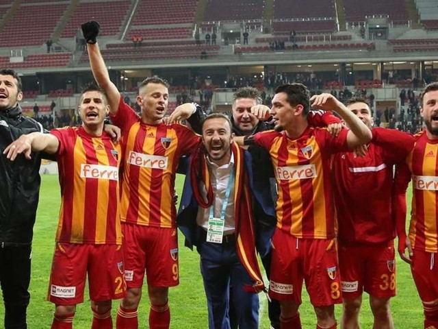 Alper Uludağ ve Ömer Bayram A2 Milli Takımında