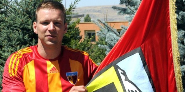 Kayserispor Steinsson ile Sözleşme İmzaladı.