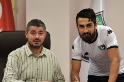 Kayserispor'lu Muğdat Çelik, Denizlispor ile Anlaştı.