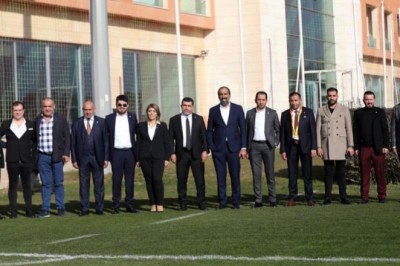 Kayserispor Yeni Yönetimi Tesisleri Ziyaret Etti.