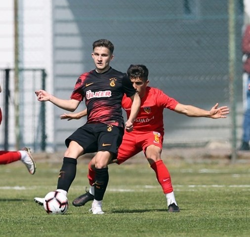 8 Numara: Halil Can Durmuş (Kayserispor U19)