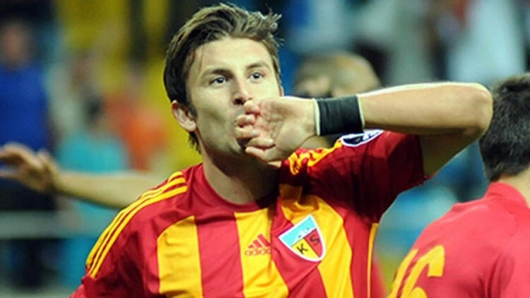 2014-2015 Sefa Yılmaz (Trabzonspor) 3,5 Milyon Euro