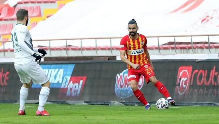 AZİZ BEHİCH ERALTAY (BAŞAKŞEHİR FK)