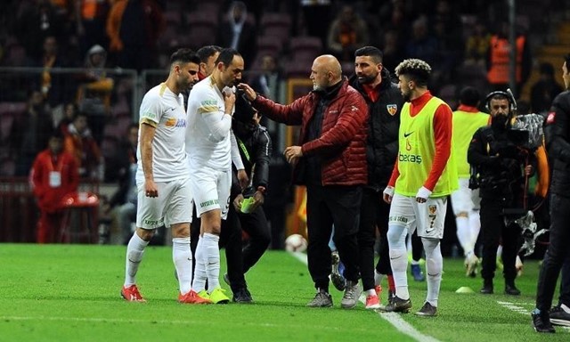 Umut Bulut Sezonu Kapattı