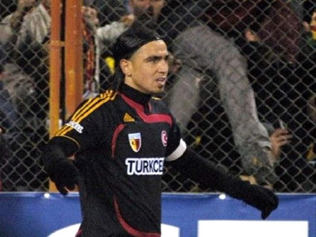 BJK Mehmet Topuz’un Serbest Kaldığını İddia Ederken, Kayserispor’un Cevabı.