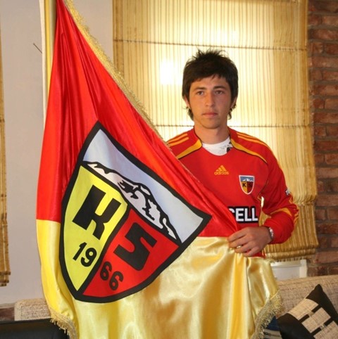 Kayserispor, Altaysporlu Eren Güngör ile 4 Yıllık Sözleşme İmzaladı