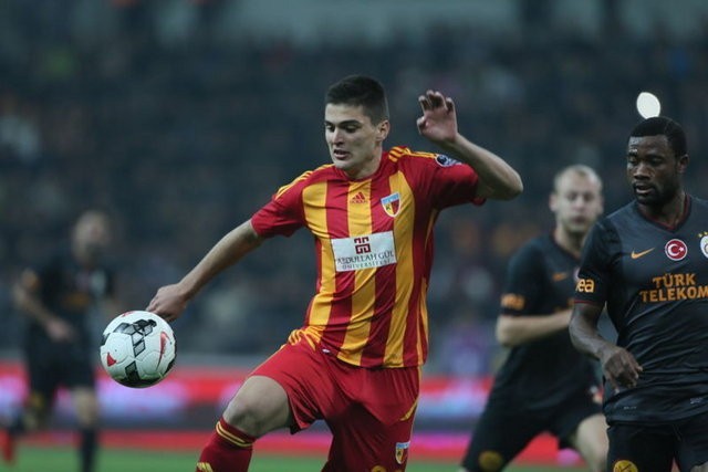 Galatasaray Okay Yokuşlu'nun Peşinde.