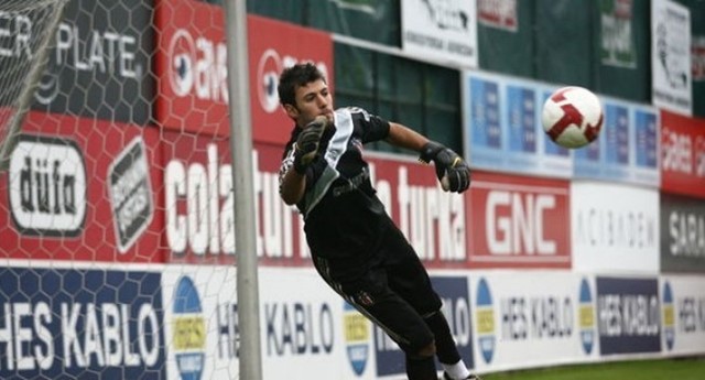 Kayserispor Kaleci Umut Kaya ile anlaşmaya vardı.