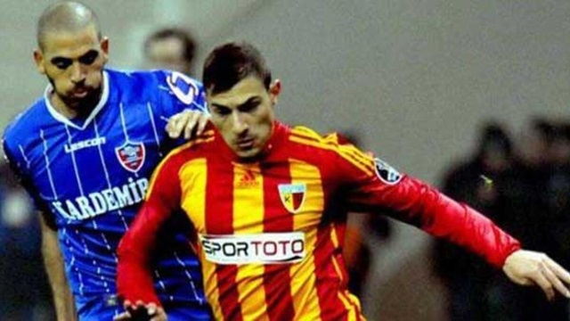 James Troisi 4 Ay Sahalarda Yok