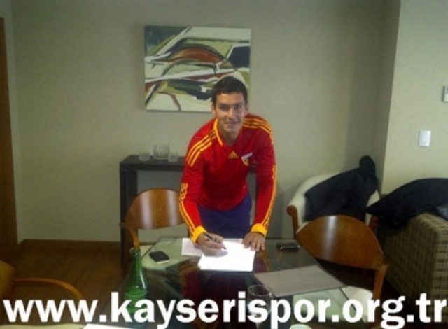 Kayserispor Riveros (Sunderland FC) ile Anlaştı