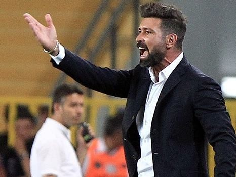 Kayserispor Yönetimi; Hakan Kutlu'nun İstifasını kabul etmedi.