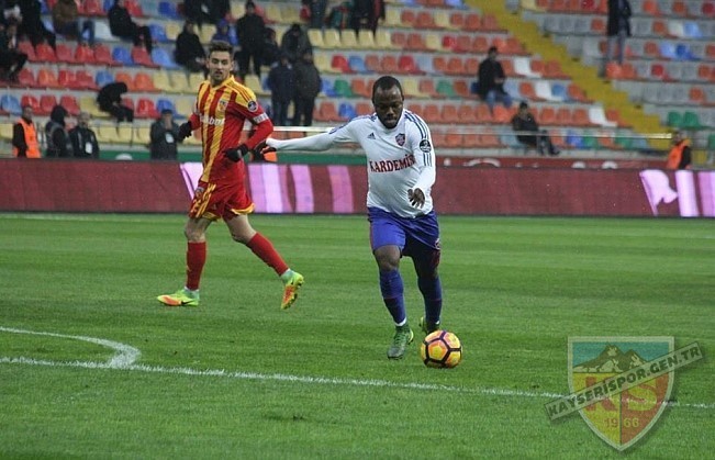 2016-2017 Süper Lig:Kayserispor 2-0 Karabükspor Maçının Foto Galerisi