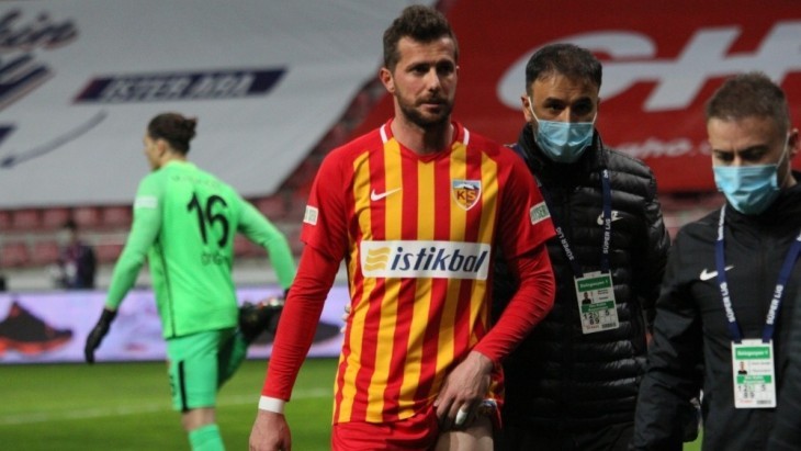 İç Transfer: Kayserispor, Uğur Demirok ile Sözleşmeyi Uzattı.
