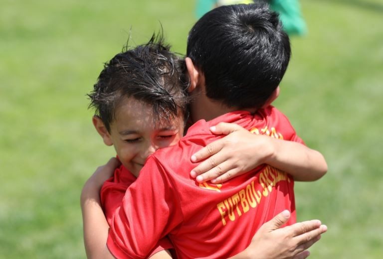 Kayserispor Spor Okulları turnuvalarında ilk gün tamamlandı.