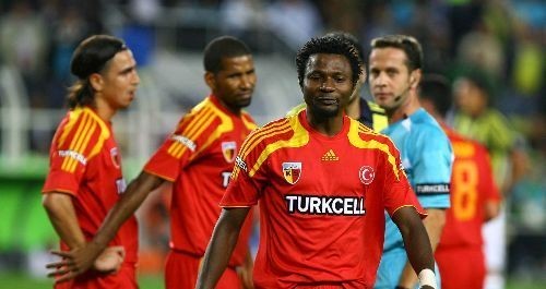 Hele Şükür; Aghahowa Gol Attı