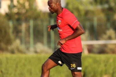 Kayserispor'un Yeni Transferi İlk Antrenmanına Çıktı.