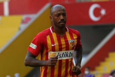 Kayserispor'lu Manuel Fernandes Ülkesine Döndü.