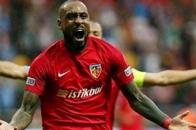 Başkan Berna Gözbaşı Kana Bıyık Transferini Yalanladı.