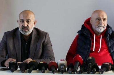 Kayserispor Asbaşkanı Ali Çamlı: Manuel Fernandes ağza alınmayacak küfürler etti.