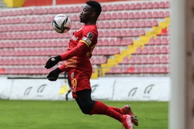 2021-2022 Hazırlık Maçı: Kayserispor 1-0 Gençlerbirliği Maçı Foto Galerisi