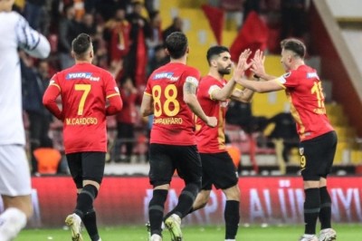 Montella'nın Sahte 9 (False 9) Sistemi Uygulaması ve Maçın Analizi - Selim Dündar