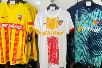 Kayserispor’un Yeni Formaları Satışa Çıktı
