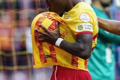 2022-203 Süper Lig: Kayserispor-Fatih Karagümrük 2-2 Maç Galerisi