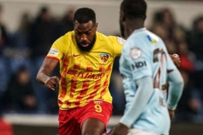 Kırmızı Kart Gören Nazon Özür Diledi.