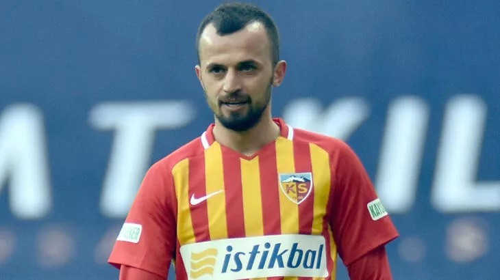 İlhan Parlak