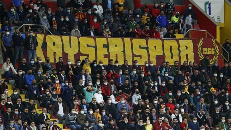 Kayserispor'u 2021-2022 Sezonunda 87.504 Taraftar İzledi. | KAYSERİSPOR.ORG