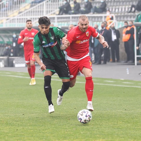 Denis Alibec; 6 Hafta Yok.