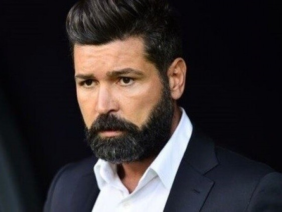 Hakan Kutlu: Futbolcularımı Kutluyorum.