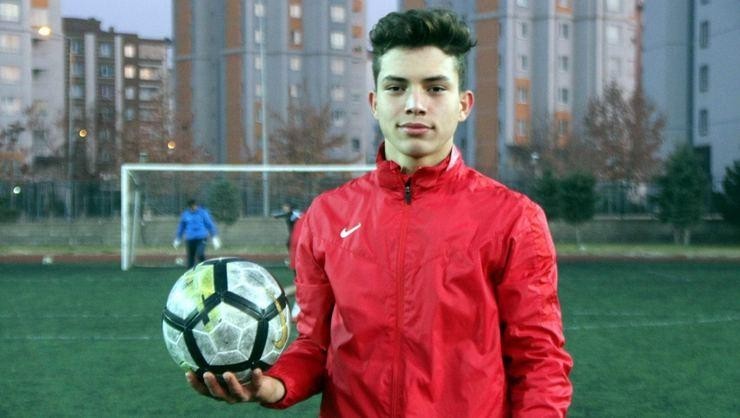 Kayserispor'lu Muhammed Eren Arıkan U17 Milli Takımına Davet Edildi.