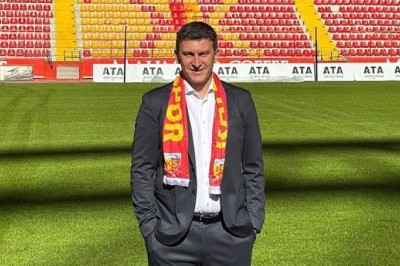 Kayserispor teknik direktörü Sergej Jakirovic, Hull City ile Anlaştı.